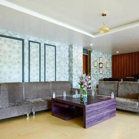 Hotel Lake View Grand ラクナウ エクステリア 写真